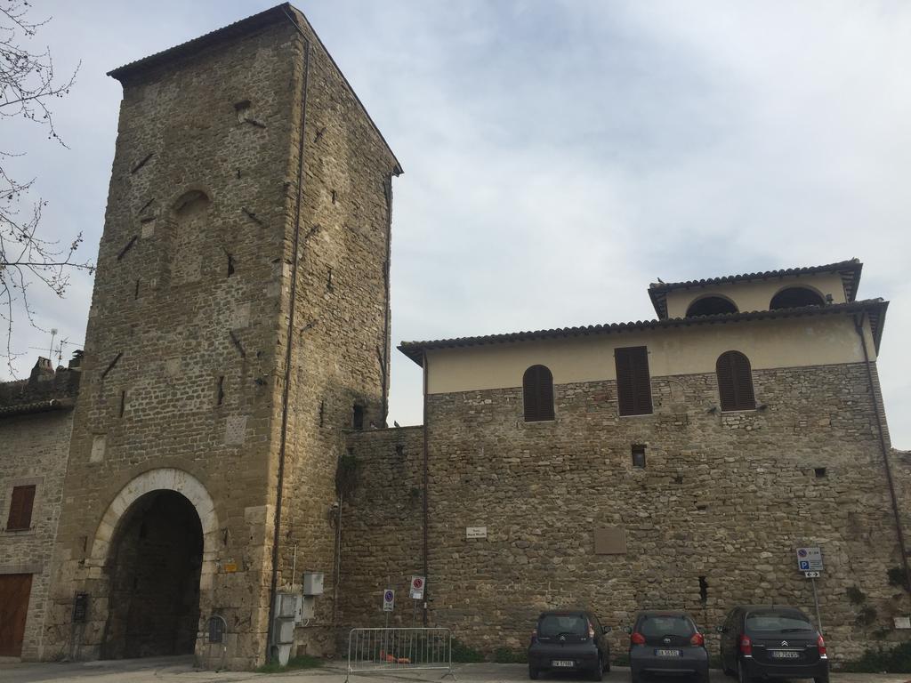 Hotel Palazzo Brunamonti Bevagna Exterior photo