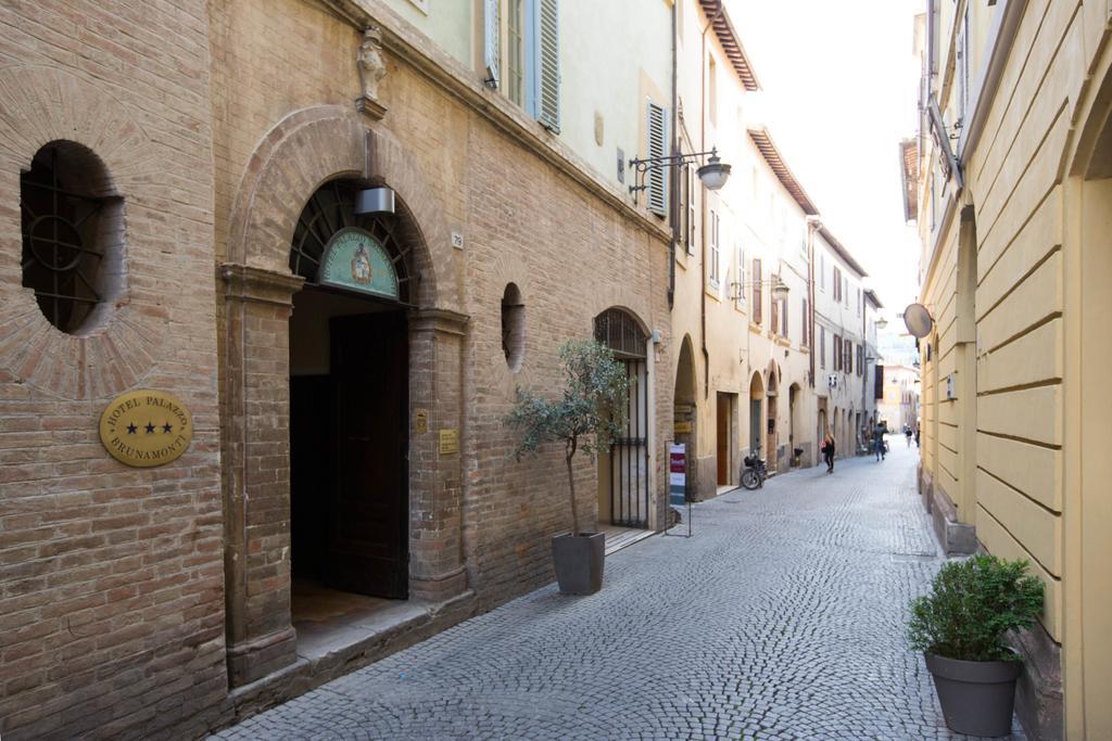 Hotel Palazzo Brunamonti Bevagna Exterior photo