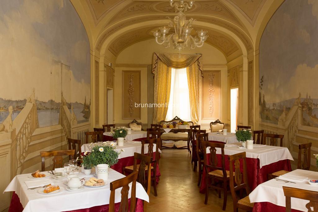 Hotel Palazzo Brunamonti Bevagna Exterior photo