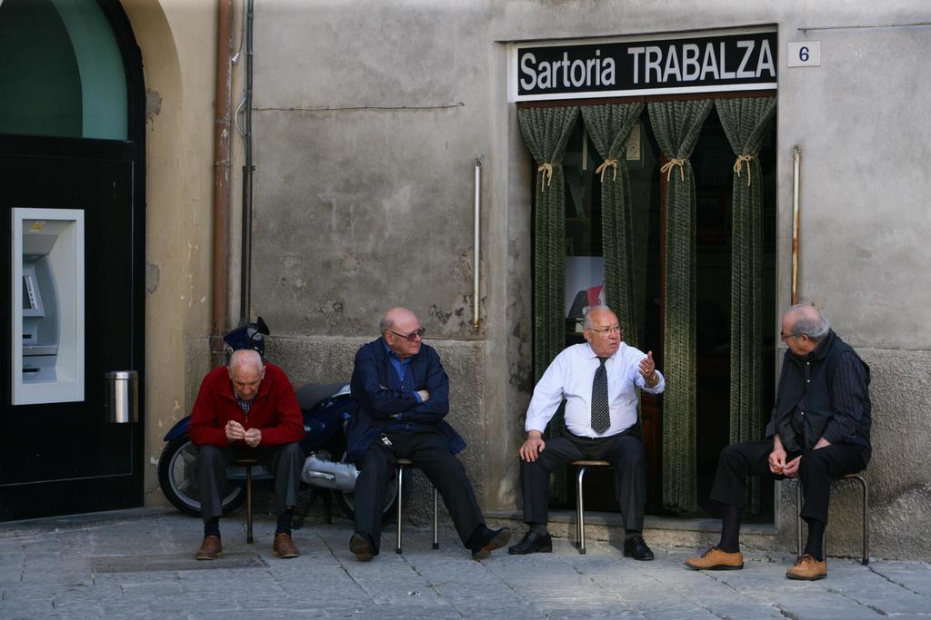 Hotel Palazzo Brunamonti Bevagna Exterior photo